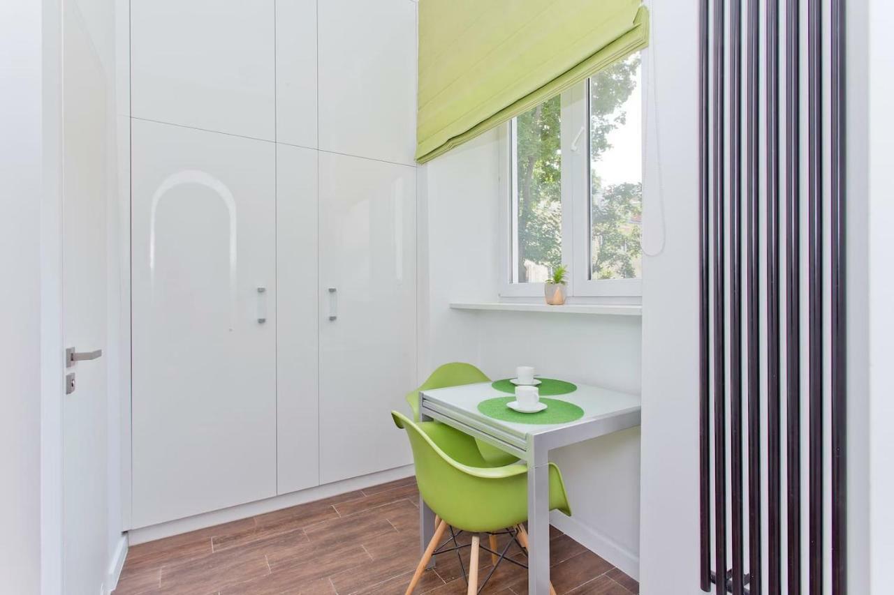 Luxury And Comfortable- Golden Apartments- Royal Street Варшава Екстер'єр фото